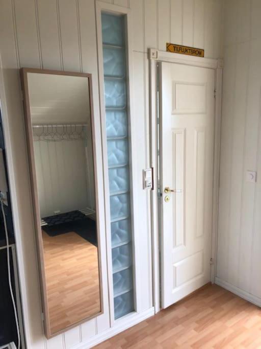 Koselig Garasjeloft! Apartment Langevag Ngoại thất bức ảnh